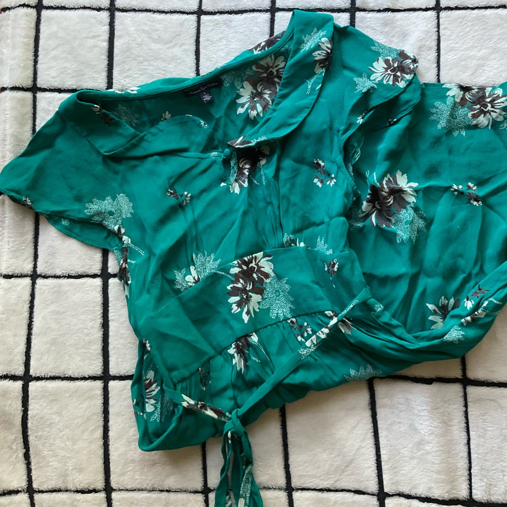 American Eagle Collared Floral Dress